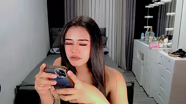 XaliaGrey_