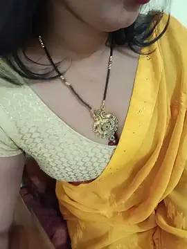 Desi_Hassena