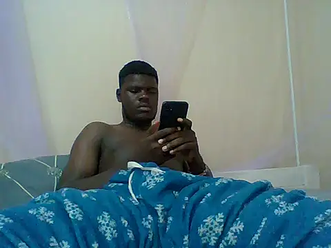 Taller_dark live cam on StripChat