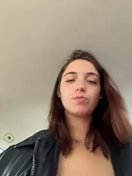DollyTall live sex cam