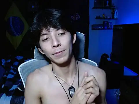 AvenaBoy live cam