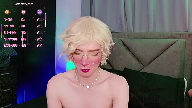 Sammy_Russell live cam on StripChat