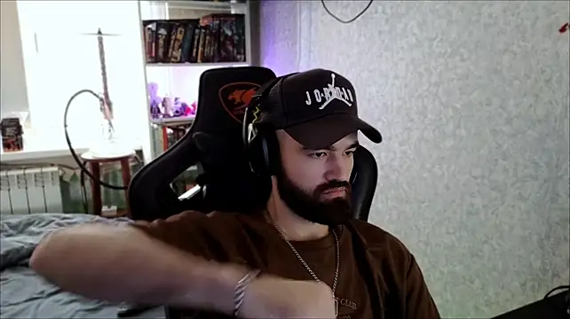 _Serious_Man live cam on StripChat