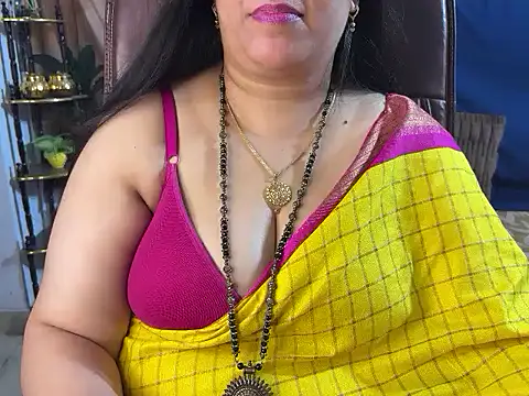 Curvy_Vincy4