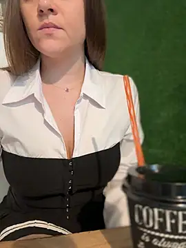 crazytori (F young) - Take off panties in cafe LT🎁