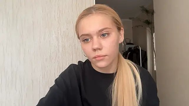 Glamorforyou live cam on StripChat