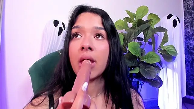 NaomiVelourr