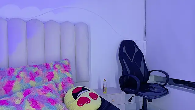 CindyAbril slow buildup cam show