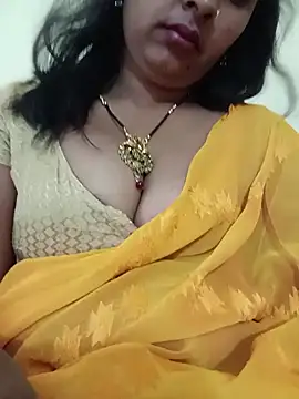 Desi_Hassena