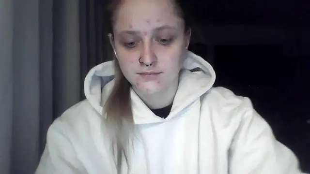 LeaWetGirl webcam