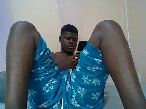 Taller_dark on Stripchat