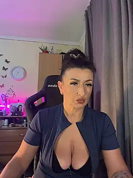 Hotangel75