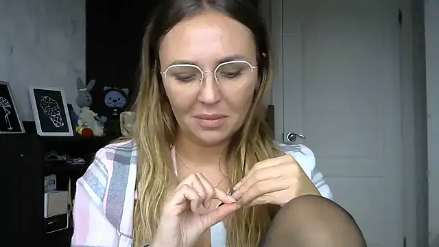 AngelinaLove28