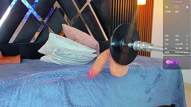chloe_raven