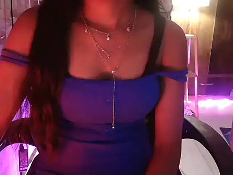 tara_malhotra
