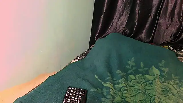 Fuckable_Nasty_MILF live cam on StripChat