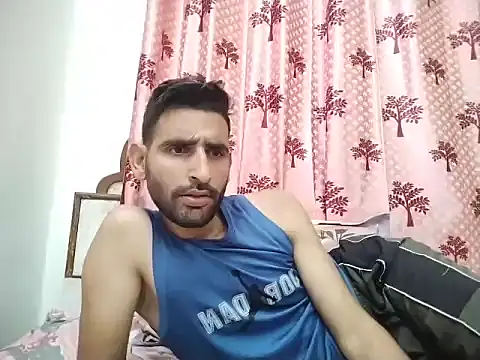 bigcockboy1121 live cam on StripChat