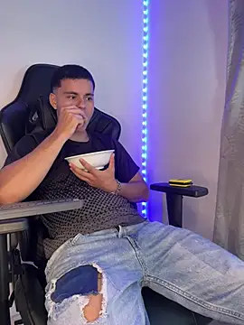 Liam_Mateo on Stripchat
