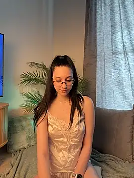 LuluPeach_ live cam on StripChat