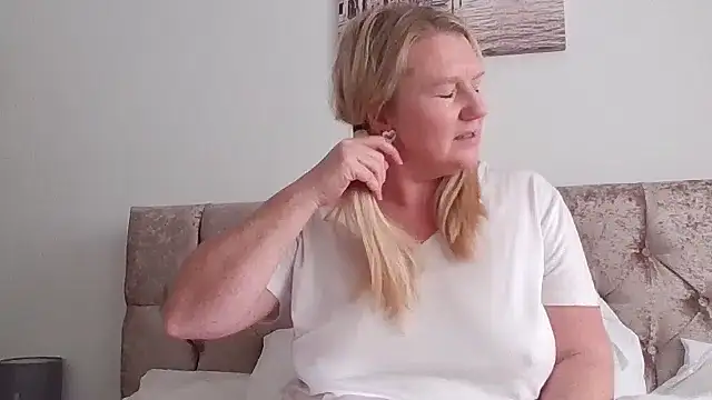 Amandaarchcam