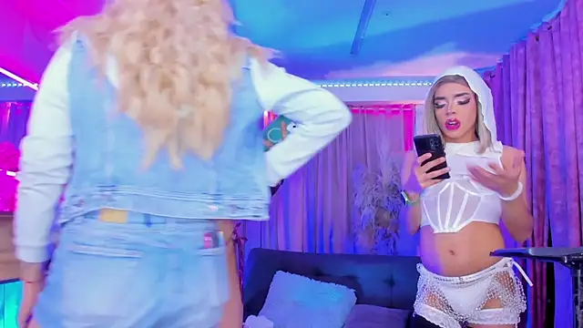Queens_Wonders_Blonders