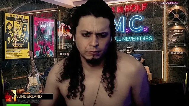 chino_roz live cam on StripChat