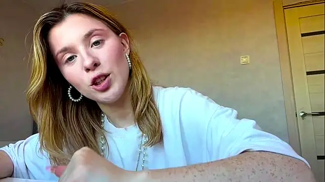 TawnyaMaga live cam on StripChat