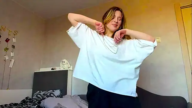 TawnyaMaga webcam