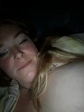 BettyandGold live sex cam