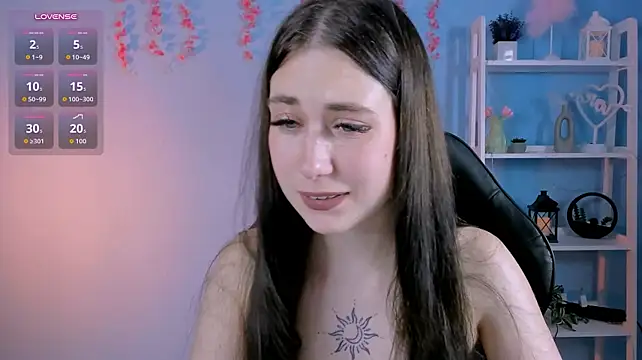 milana_sunny_ live cam on StripChat