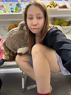 SlavicCandy live cam on StripChat