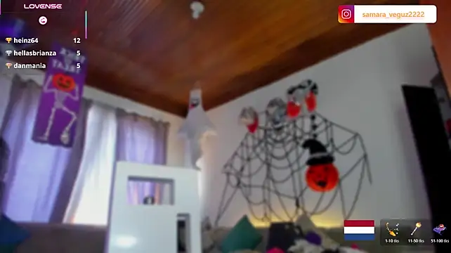 samara_veguz222 live cam on StripChat