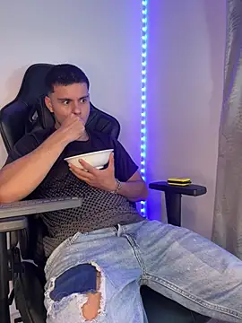 Liam_Mateo webcam