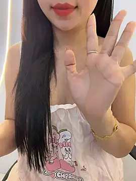 Rinn99 live cam on StripChat