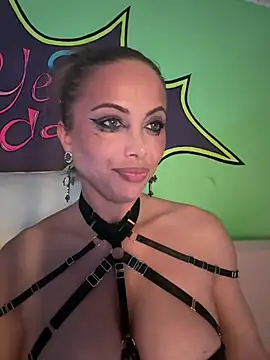 TamaraSavage live cam on StripChat