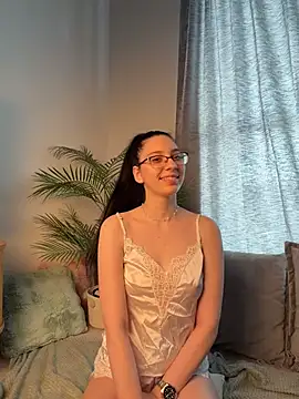 LuluPeach_ live cam on StripChat