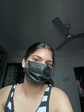Roseline__ live cam on StripChat