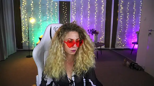 Curly_054
