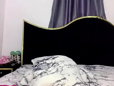 BOOTY_BANGERxxx live cam on StripChat