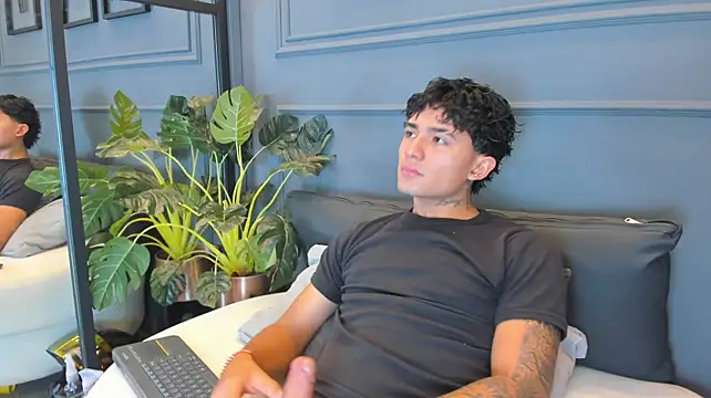 Ruslan_marcel live sex cam
