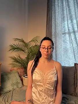 LuluPeach_ live cam on StripChat