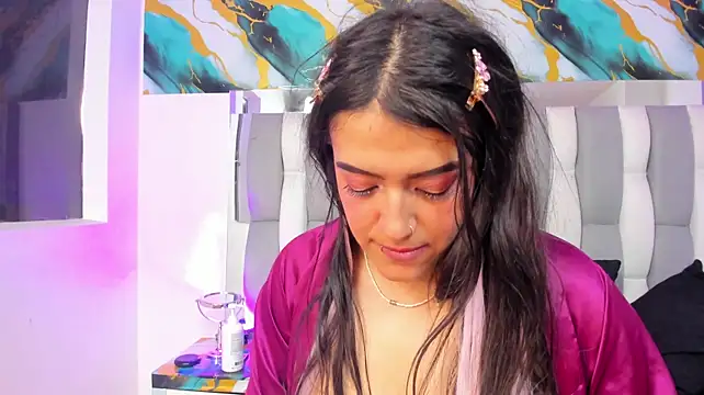 IsaDiiaz live cam on StripChat
