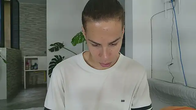 grey___27 on Stripchat