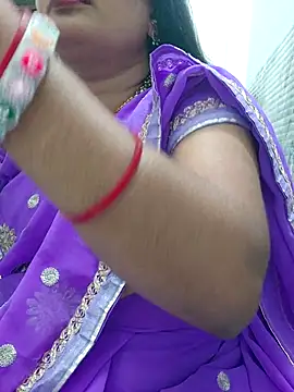 Janvi-Bhabi