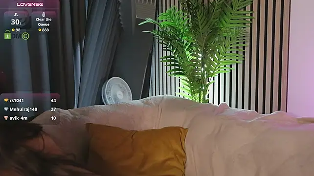 Ema_Reese teasing dirty talk show