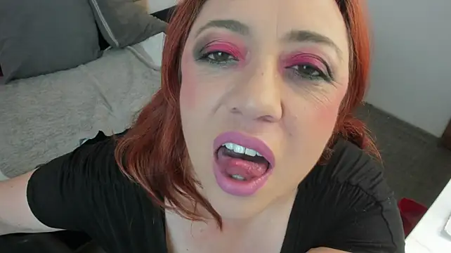 Victoria_Adamns