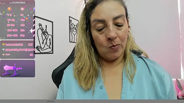 steisyhills live cam on StripChat