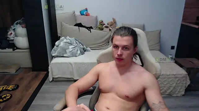 Sunny-Girl1 live cam on StripChat