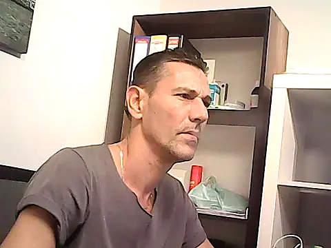 mastercharisma35 live cam on StripChat