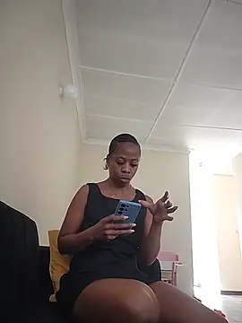 QUEENMANDYY